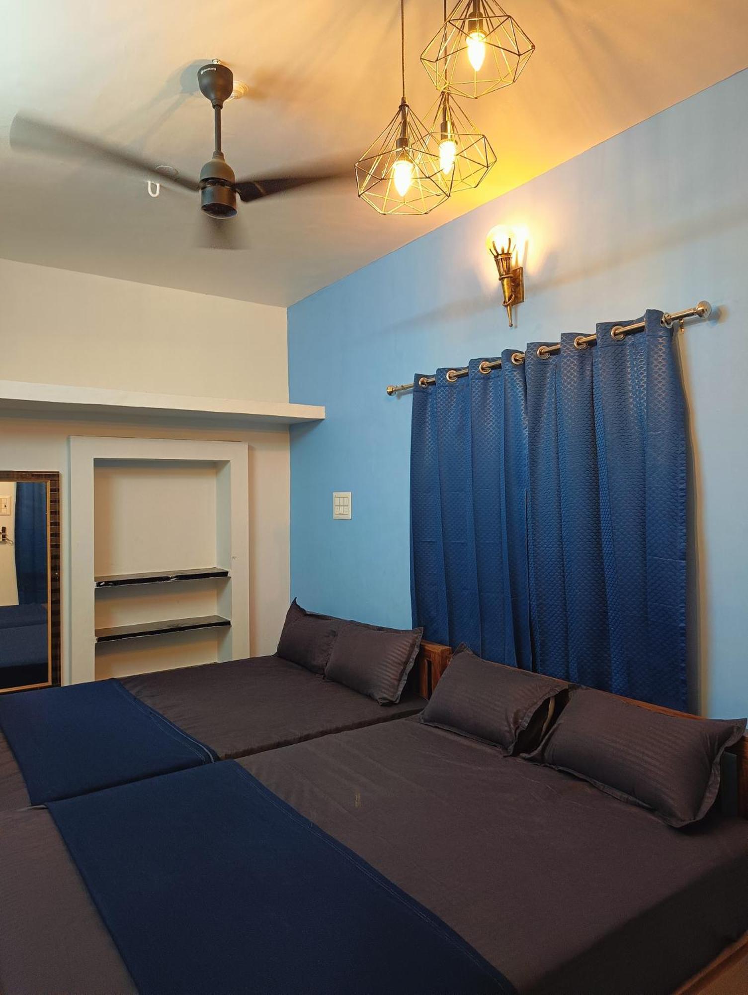 Omkara - The Fives Guest House Tiruvannāmalai Quarto foto